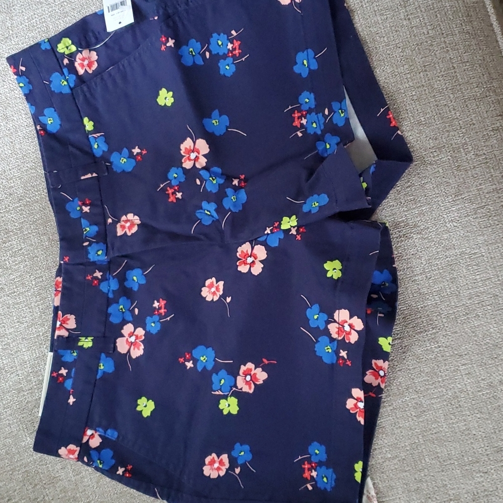 Khakis by Gap - Shorts